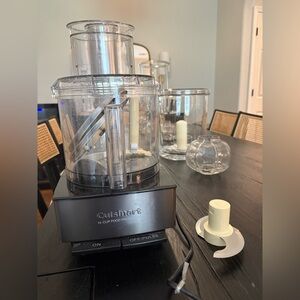 Cuisinart 14 cup black Food Processor
